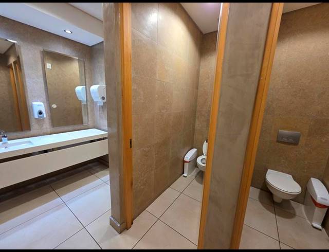 BUSINESS PROPERTY TO RENT IN MENLYN